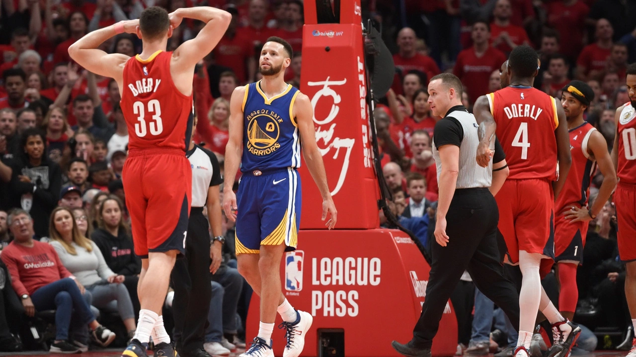 Warriors vencem Rockets por 109-106 e ficam a um passo de fechar a série nos playoffs da NBA